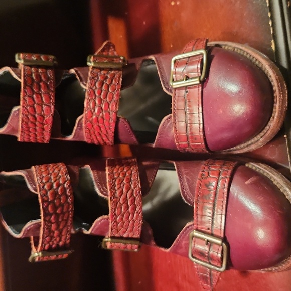 Freebird Burgundy Heeled Boots with Buckle Straps - Picture 5 of 8